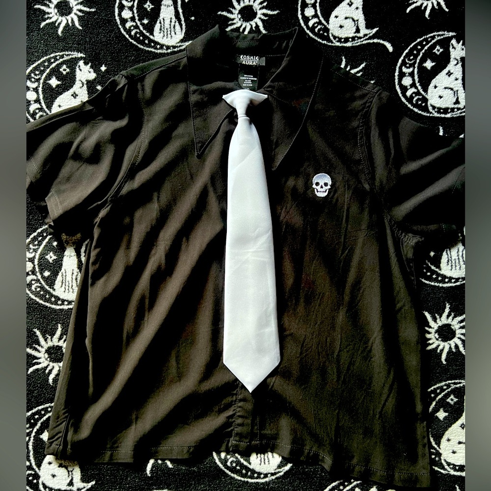 Gothic tie button up shirt